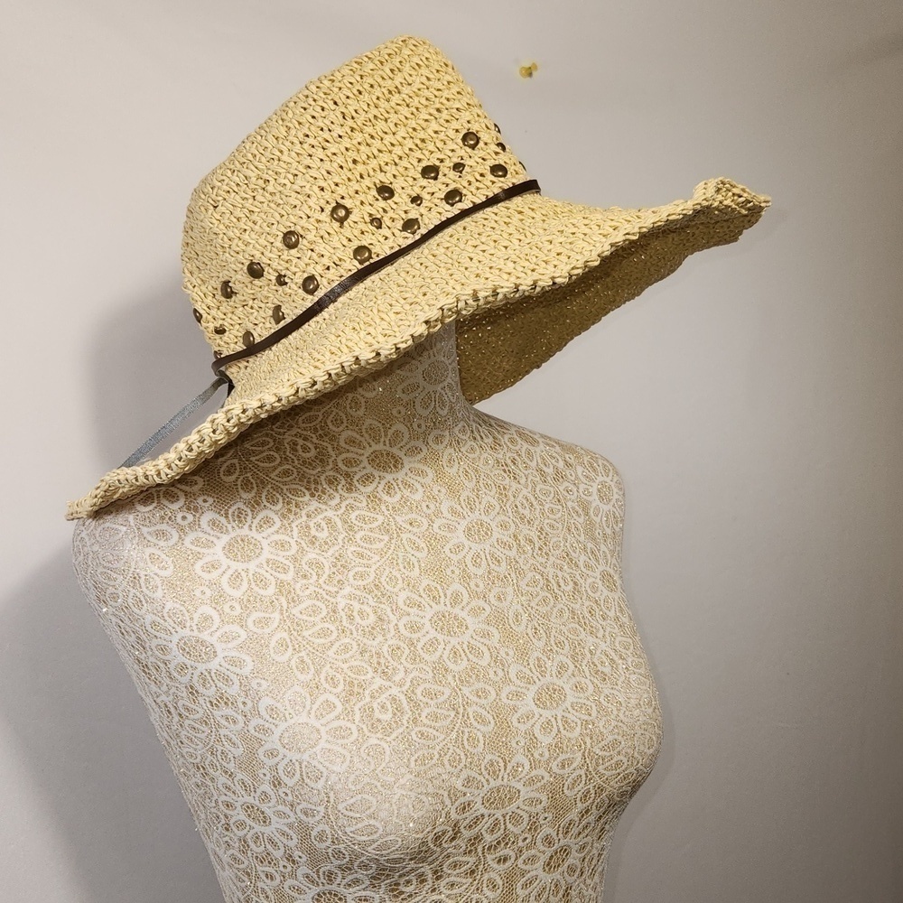 Chico's Crochet Open Weave Adjustable Wide Brim Boho Beach Hippie Summer Hat